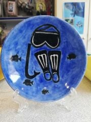 El yapımı  dalış figürlü Çini